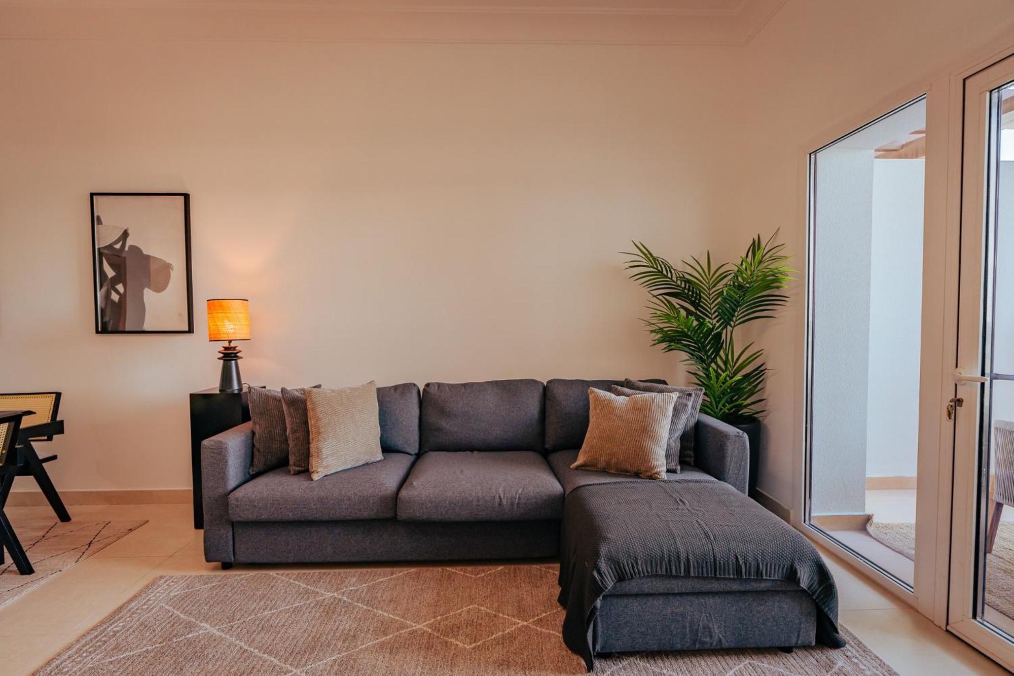 Voyage Ansam Two Bedroom With Ocean Views Abu Dhabi