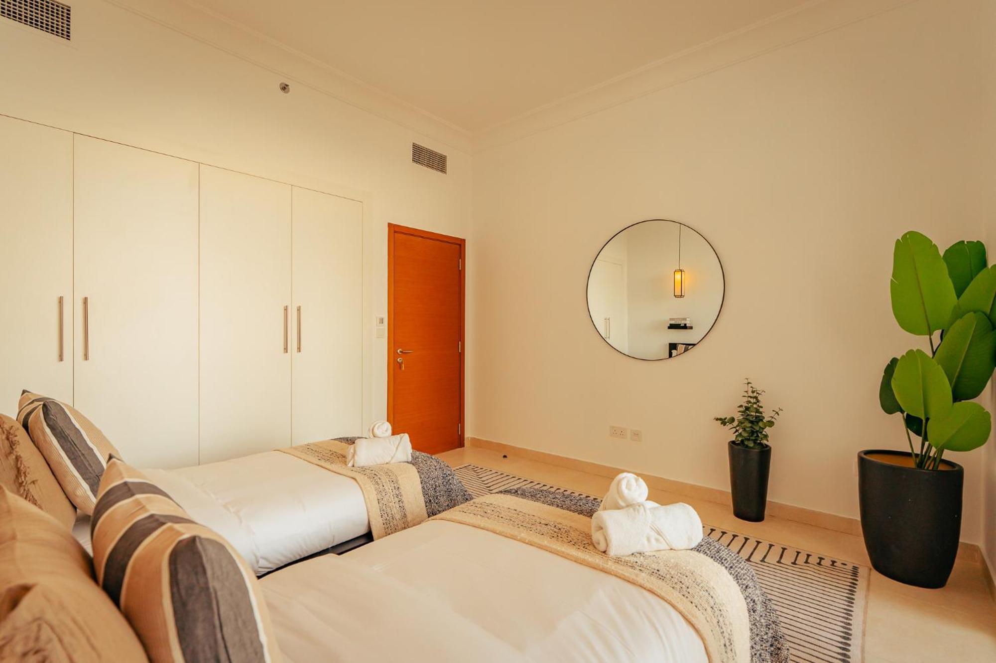 Apartment Voyage Ansam Two Bedroom With Ocean Views *